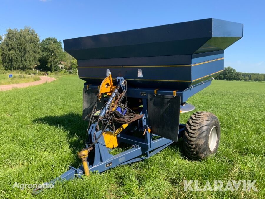 Bogballe EX Trend mounted fertilizer spreader