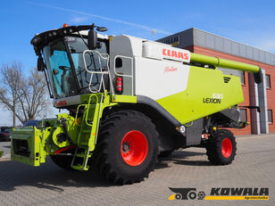 Claas Lexion 630 MONTANA 4WD + V680  grain harvester