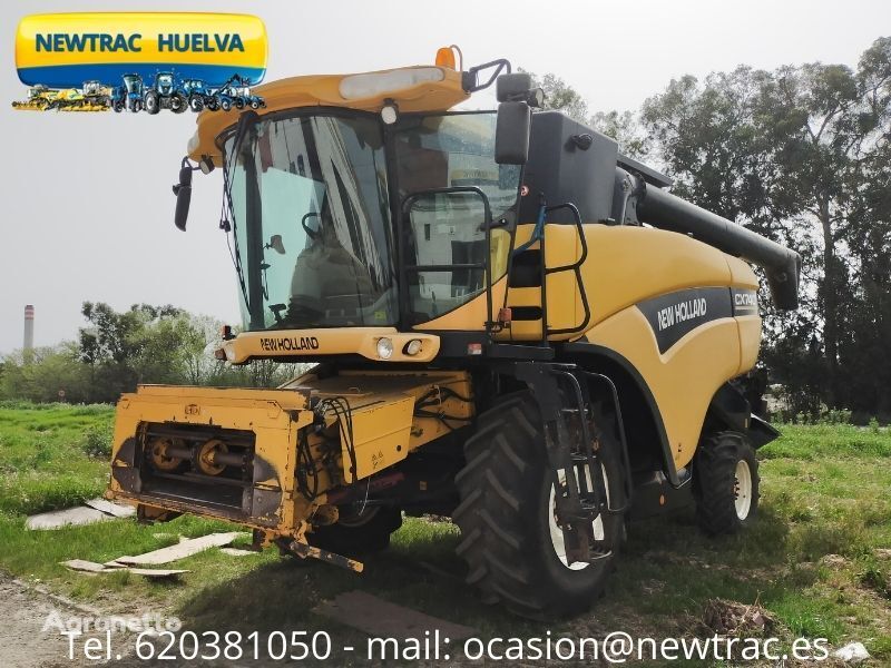 New Holland CX 740 grain harvester