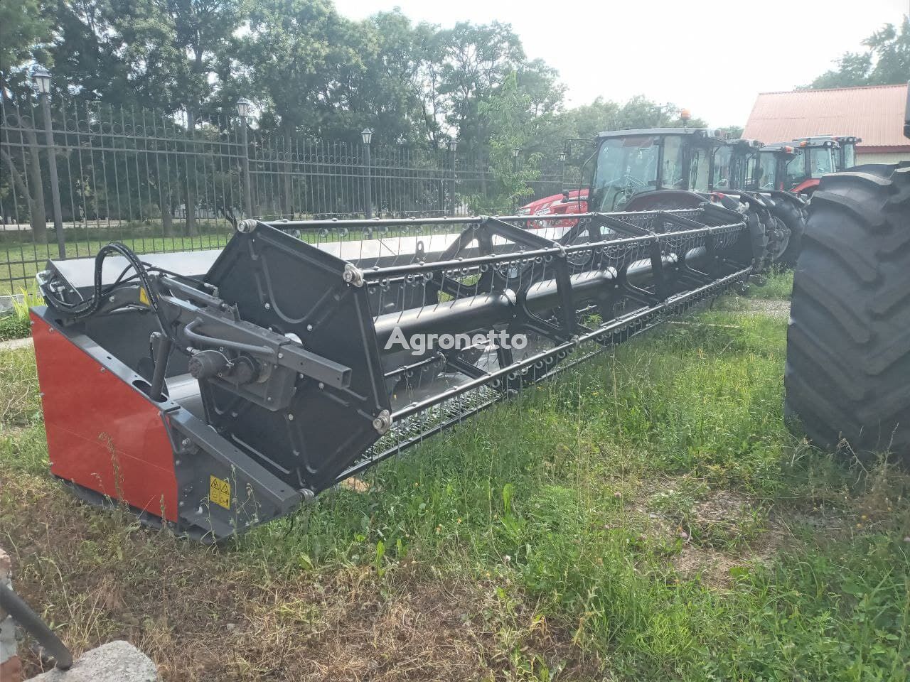 new Massey Ferguson Free Flow FF 760 grain header