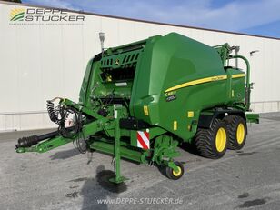 John Deere C461R round baler