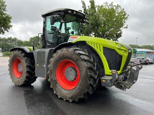 Claas XERION 4000 TRAC VC wheel tractor