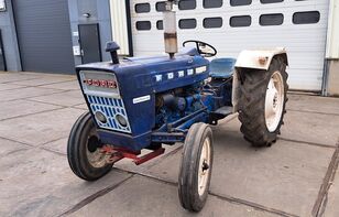 Ford 2000 Super * 5.811 hrs * 2WD * 36.5 HP * wheel tractor