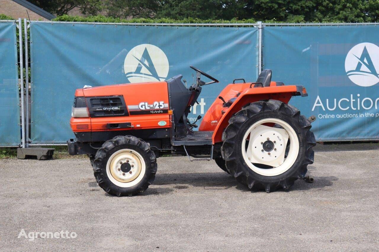 Kubota GL25 wheel tractor