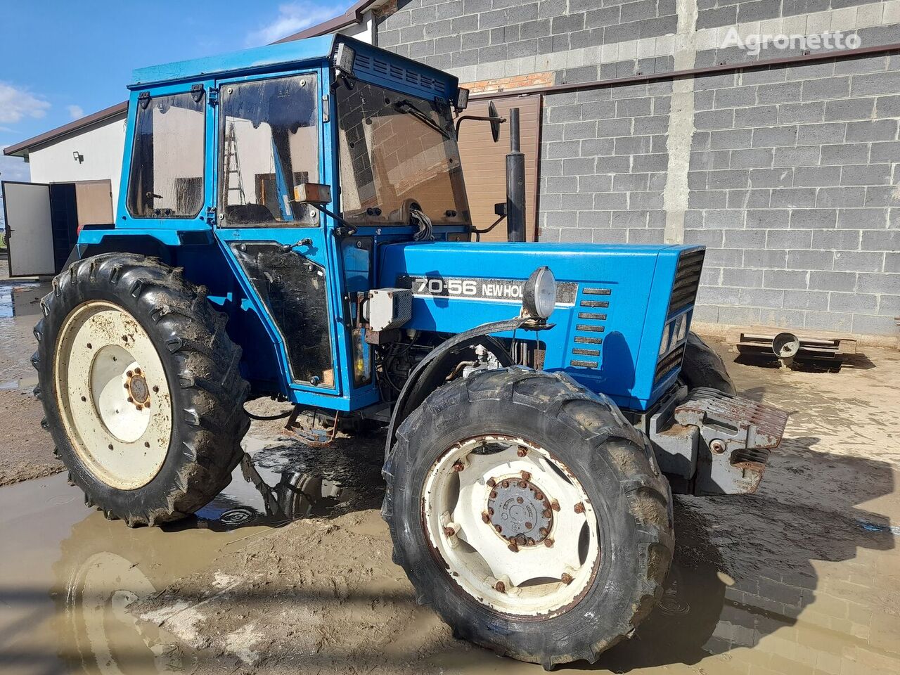 New Holland 70-56 wheel tractor